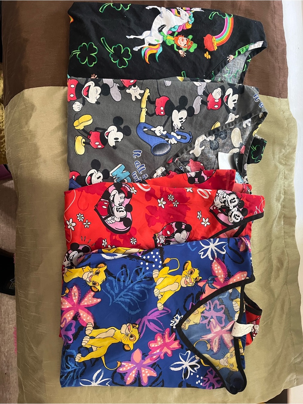 Disney Scrubs-M